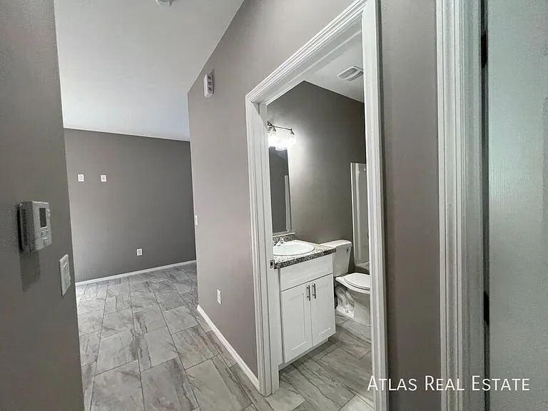 51 W Lester St — Photo 5