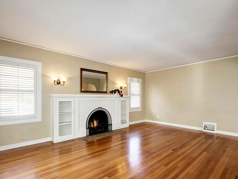 450 Coloma Way — Photo 6