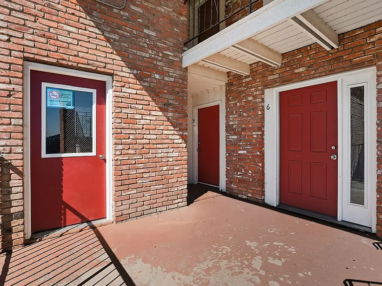 Eagles Landing Apartments — Photo 14