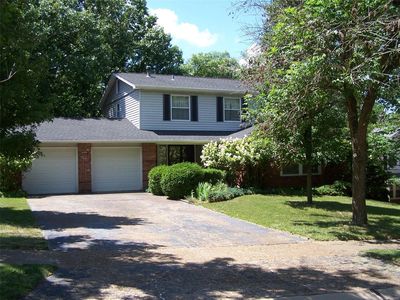 1688 Sunnyridge Rd, Ellisville, MO, 63011