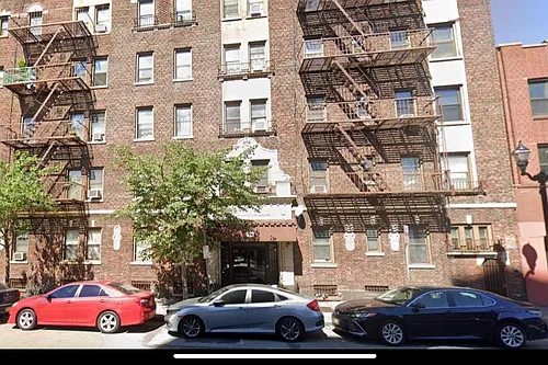 821 Bergen Ave Photo 1