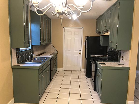 5th image of 3810 Wake Forrest Ln
