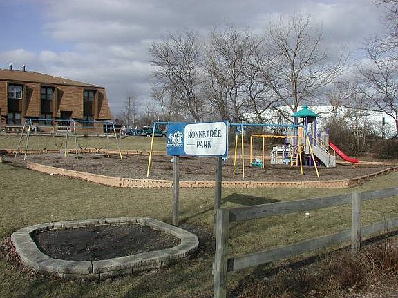 Another view of Public Park