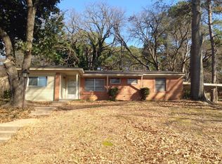 2916 Juniper Ln, Tyler, TX 75701