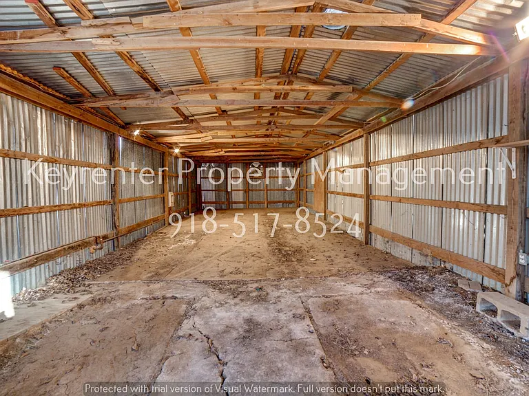 209 N 11th St — Photo 28