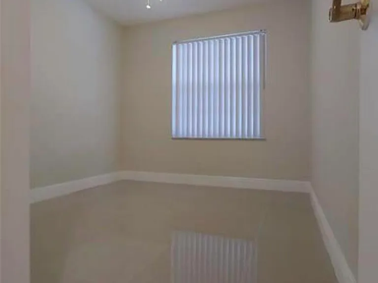 9903 Three Lakes Cir — Photo 13