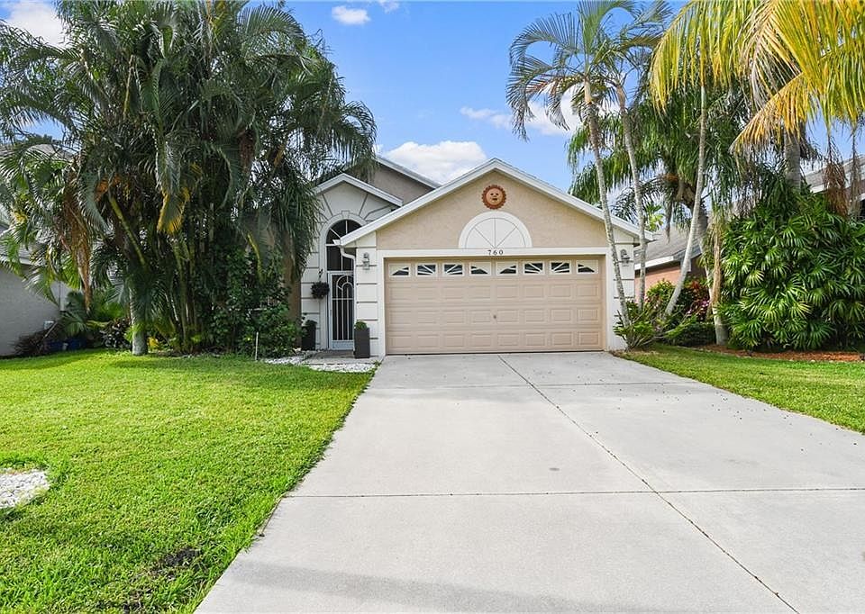 1st image of 760 NW Waterlily Pl