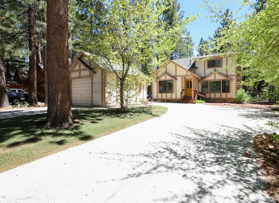 39169 Robin Rd