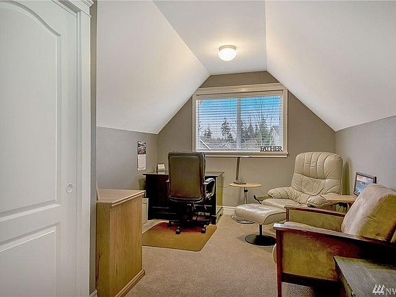 Upstairs Large Bedroom