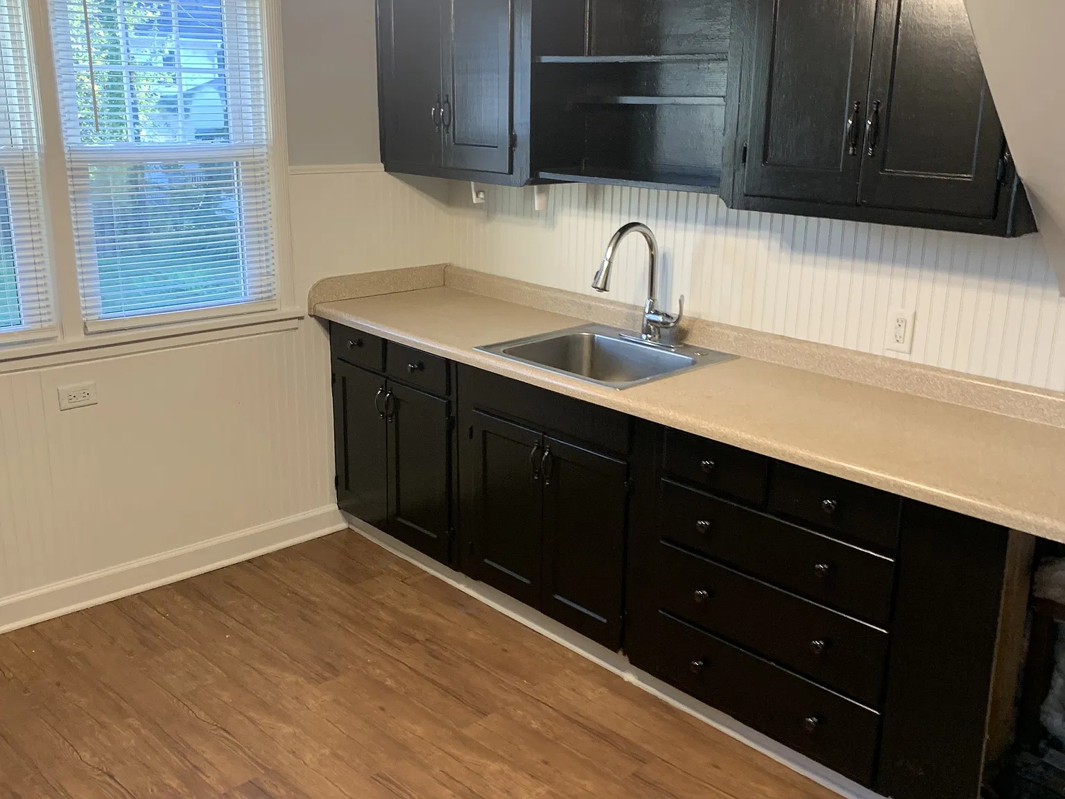 2411 Baumann Ave - 2411 Baumann Ave — Photo 3