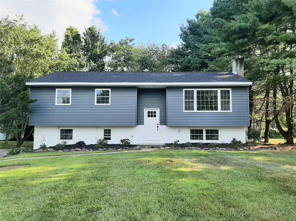 8 Jonathan Drive, Staatsburg, NY 12580