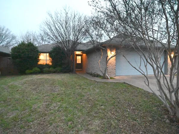 716 Azalea Trl, Waxahachie, TX 75165