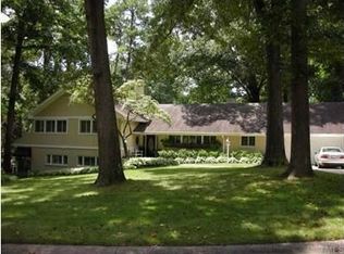 4907 Rembert Dr, Raleigh, NC 27612
