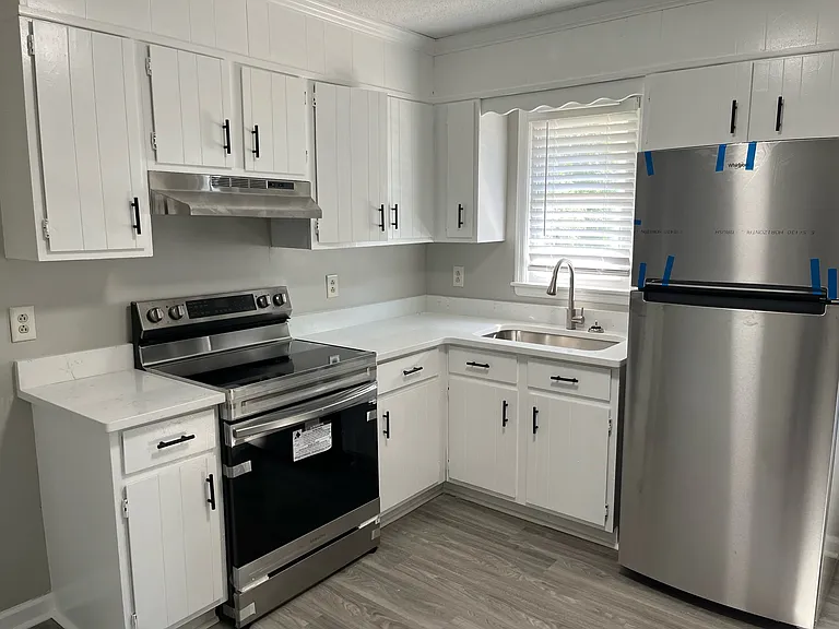 1401 Perkins Ln #A — Photo 4