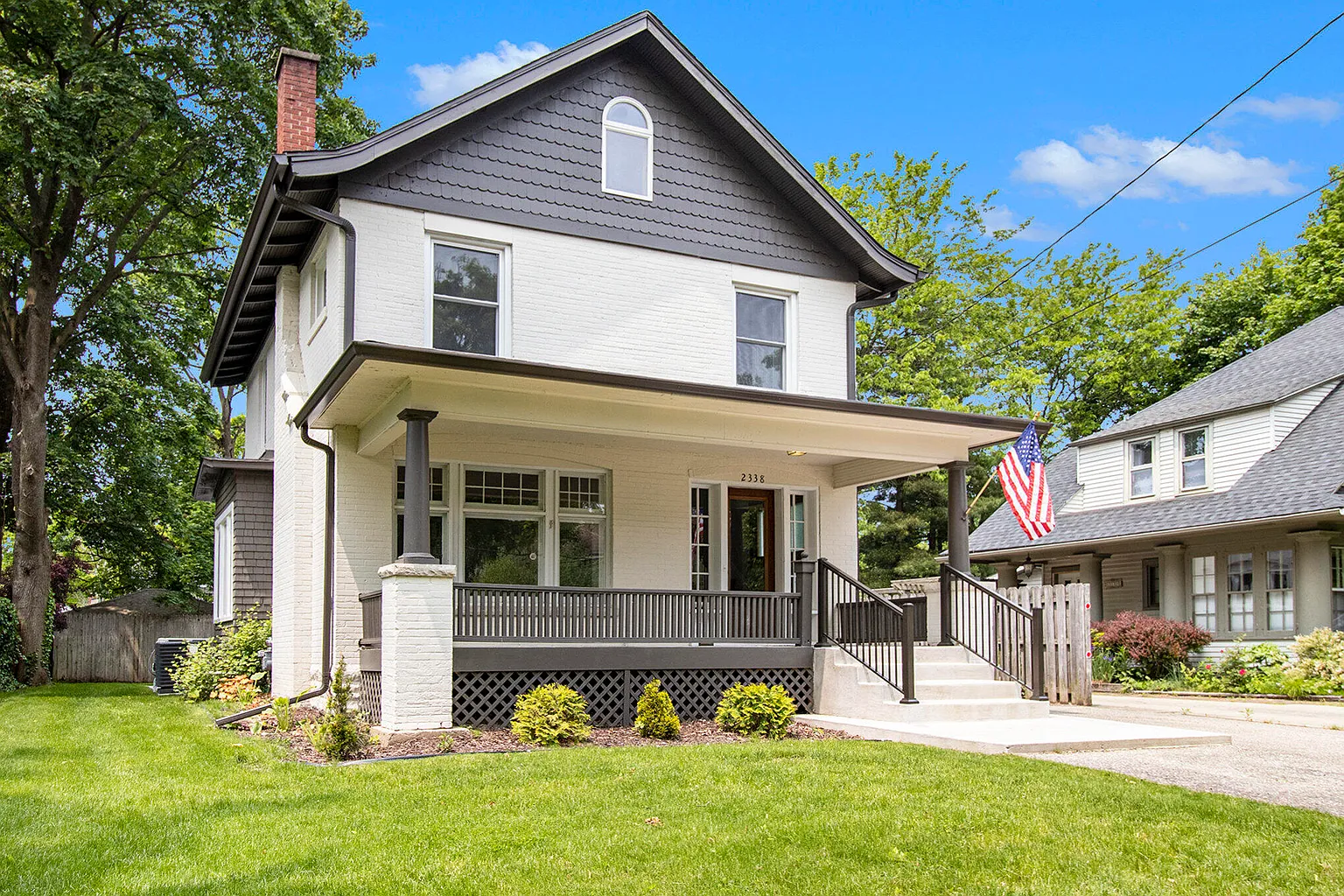 2338 Glenwood Dr photo 1