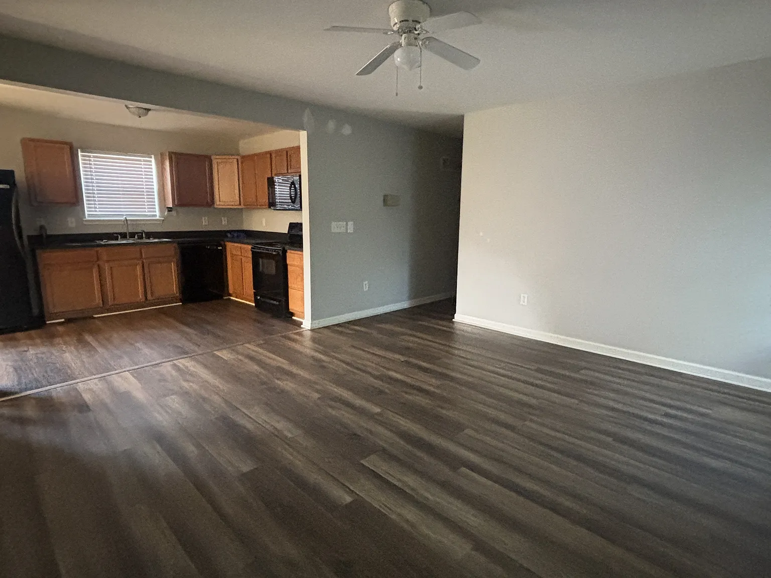 539 - B Maple Street - Downstairs — Photo 4