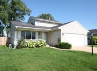 805 Erin Dr, Champaign, IL