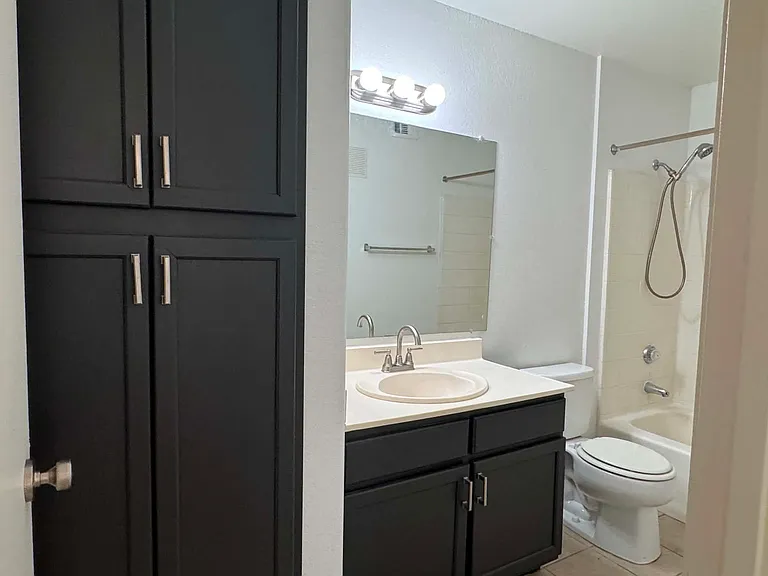 3115 Casey Dr #201 — Photo 15