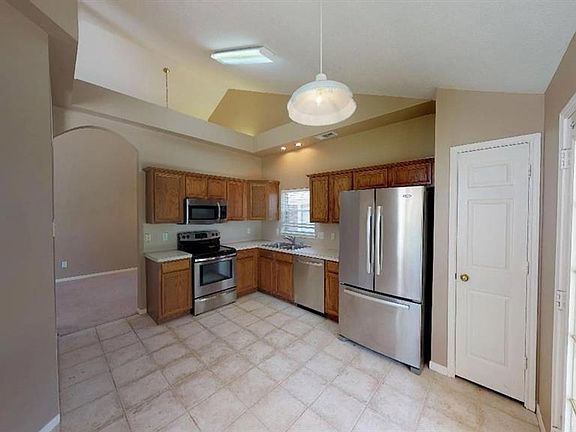 3rd image of 1410 Chesterpoint Dr