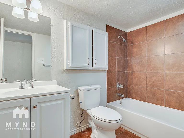 3237 Chalmette Ct — Photo 10