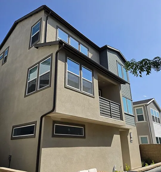 426 Lobata — Photo 1