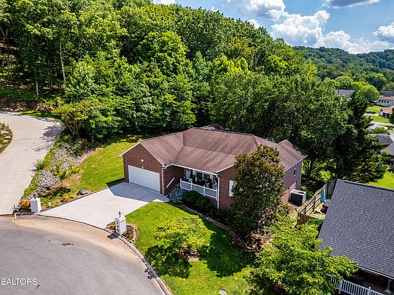 3rd image of 7005 Wrens Creek Ln