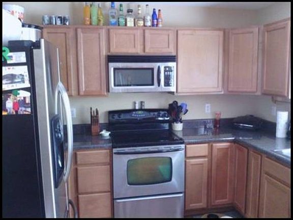 5th image of 830 Blue Spruce Way