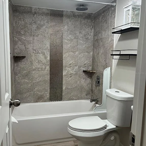 528 Golden Raintree Pl — Photo 21