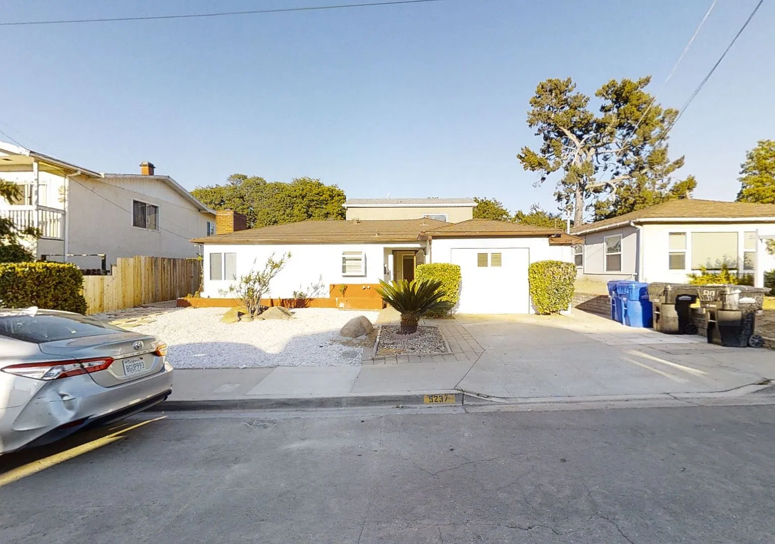 4BD/2BA on Tipton! — Photo 1