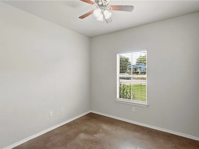 147 Rosedale Ave — Photo 19