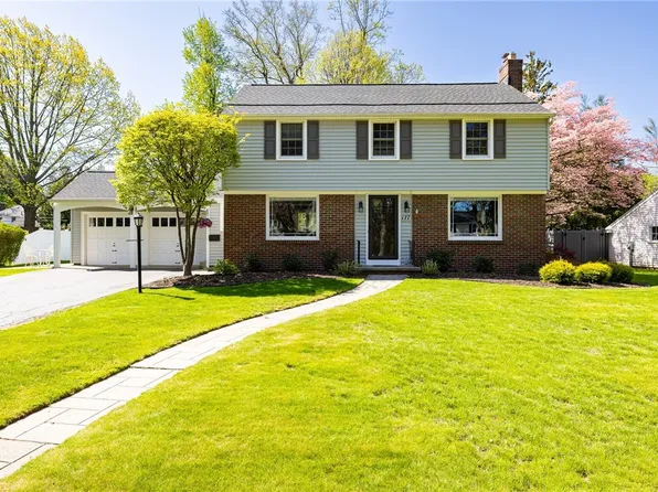 177 Pinecrest Dr, Rochester, NY 14617