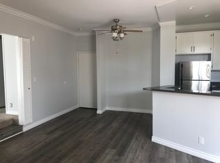 2107 N Beachwood Dr #205, Los Angeles, CA 90068