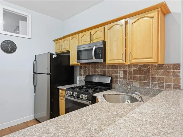 155a Sherman Avenue image 15 of 21