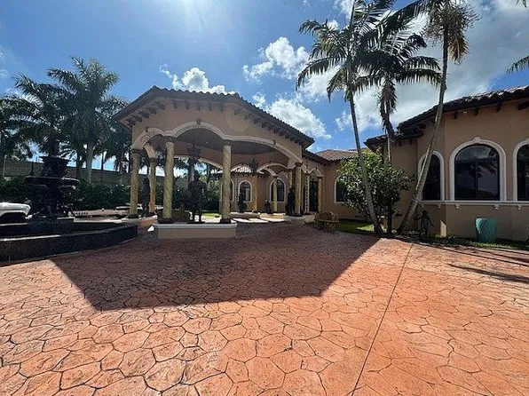 11920 SW 51st St, Miami, FL 33175