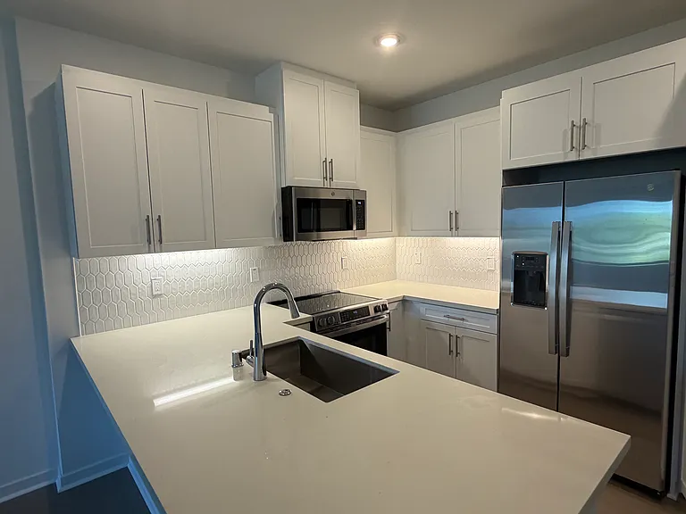 1328 W Oakcrest Paseo — Photo 4
