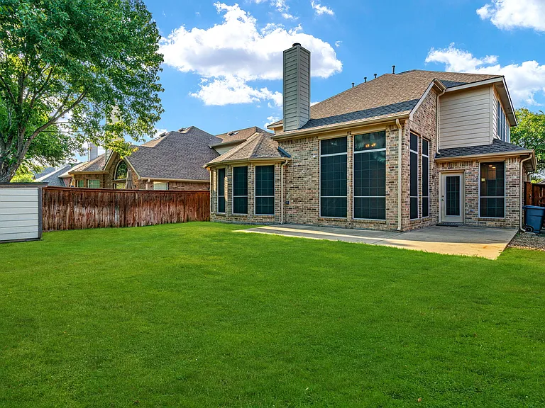 1181 Capital Dr — Photo 28