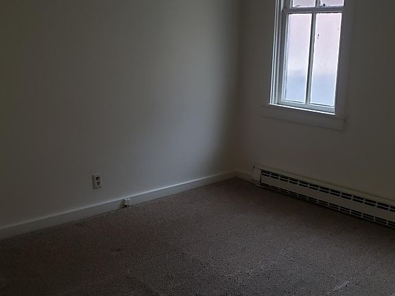 4th image of 11 S Pitt St APT 3