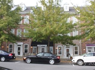 8825 Arbor Creek Dr, Charlotte, NC 28269