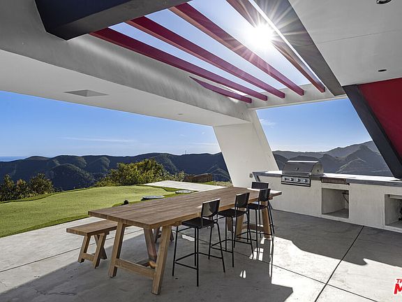 4th image of 2540 Cayman Rd