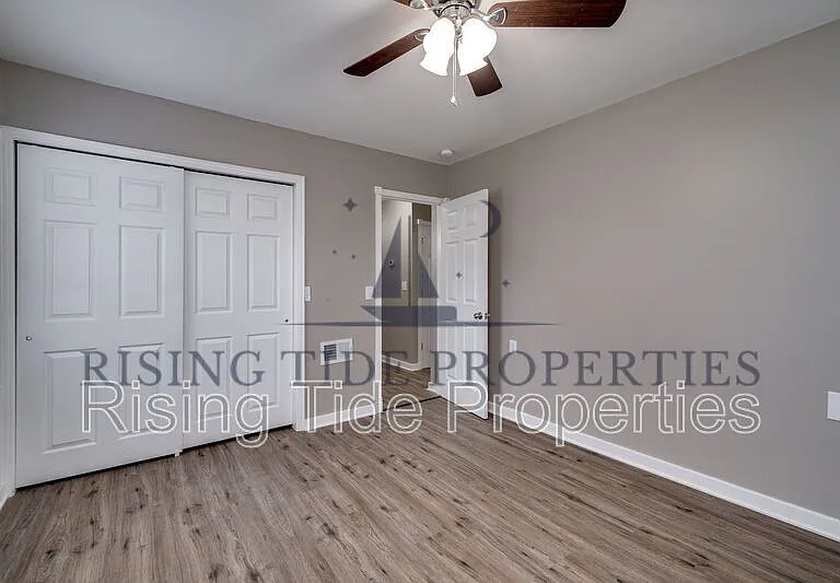 408 Margaret Dr — Photo 15