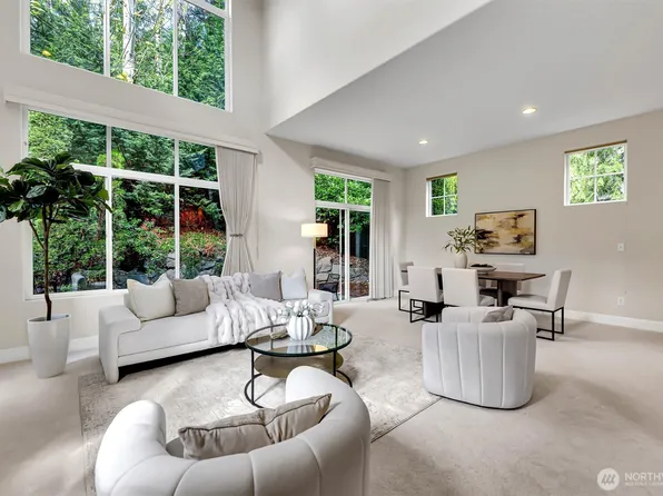 2401 132nd Avenue SE, Bellevue, WA 98005