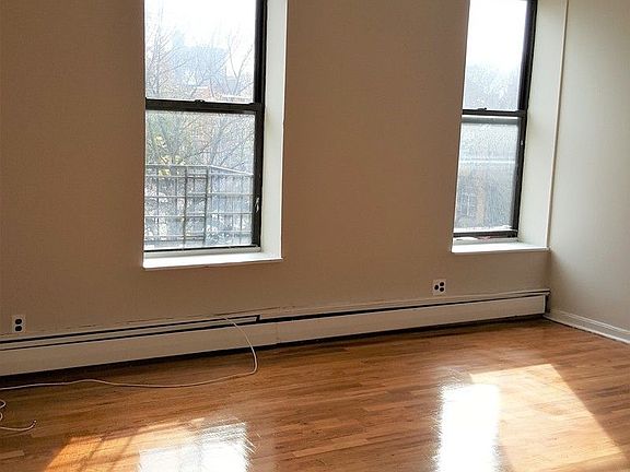 5th image of 247 New York Ave #34