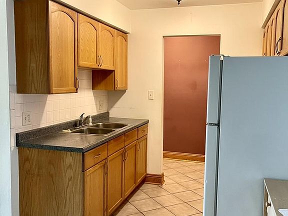 2nd image of 11245 S Harlem Ave APT B6