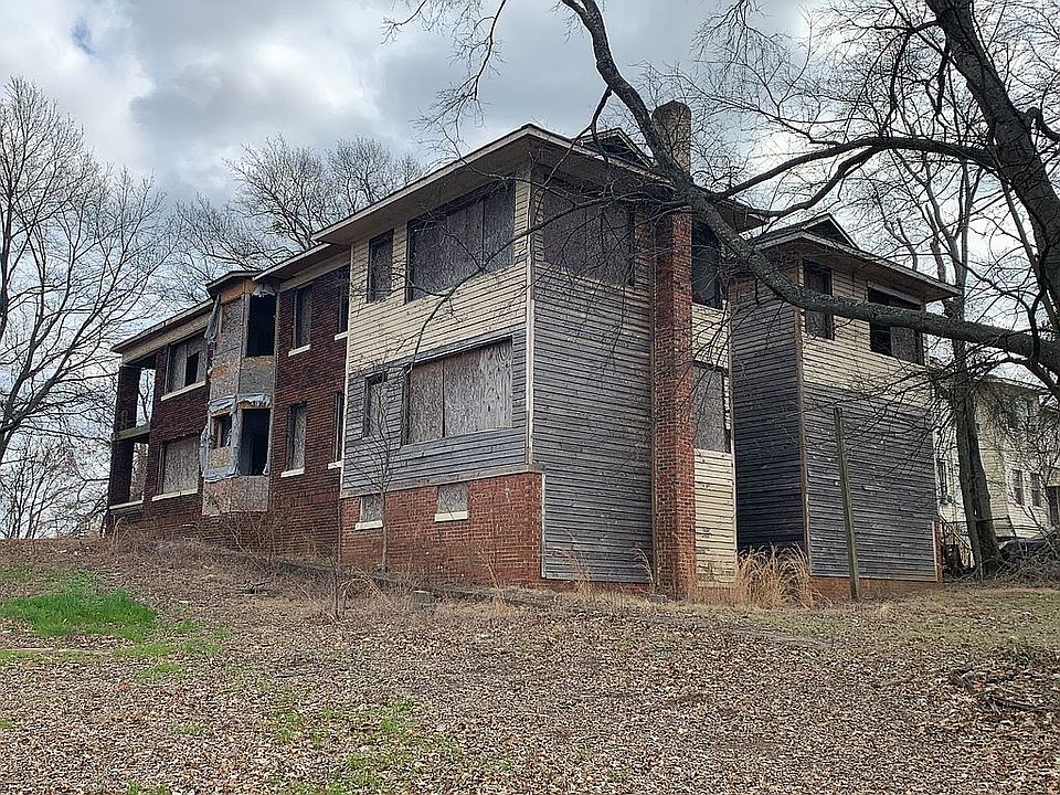2nd image of 1304 29th St N
