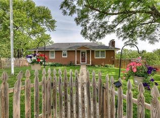 32500 W 120th St, Excelsior Springs, MO 64024