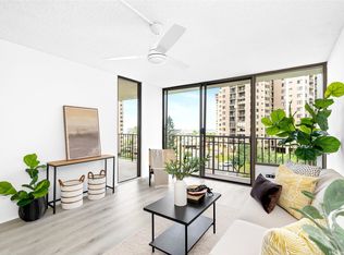 西海岸2 File:8492 CTB B8 11-02-2023(1).jpg - Wikimedia Commons