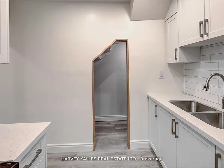 901 Millwood Rd #B — Photo 9
