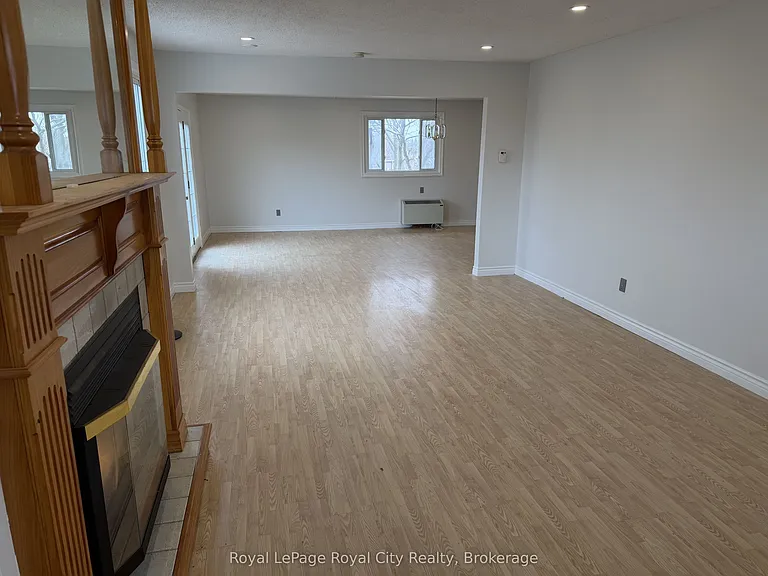 245 Speedvale Ave W #2 — Photo 15