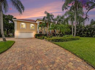 1021 W Henry Ave, Tampa, FL 33604