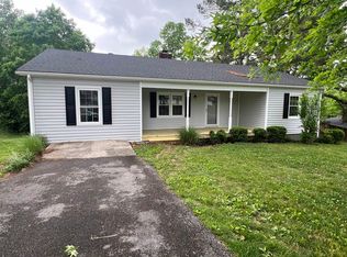 32 Hillview Dr, Scottsville, KY 42164